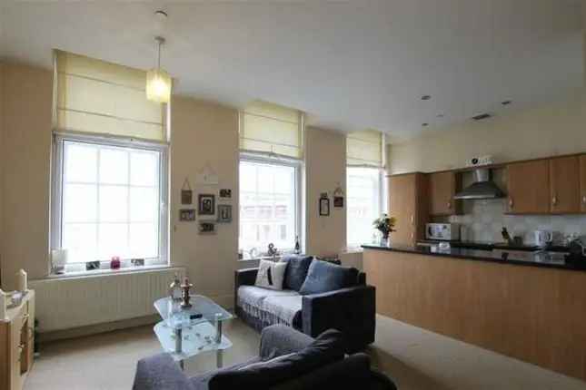 One Bedroom Flat for Sale in Glasgow G5