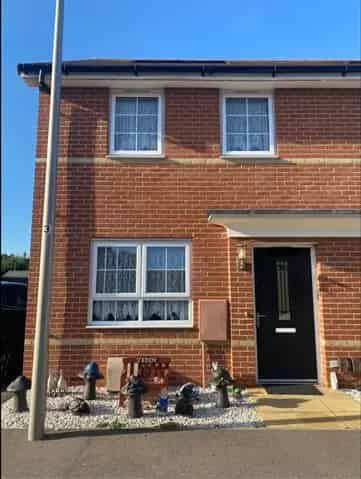 New Build House with Open Plan Living and Garden