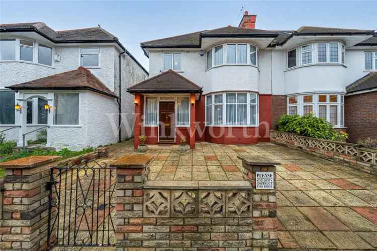 6 bedroom house in London