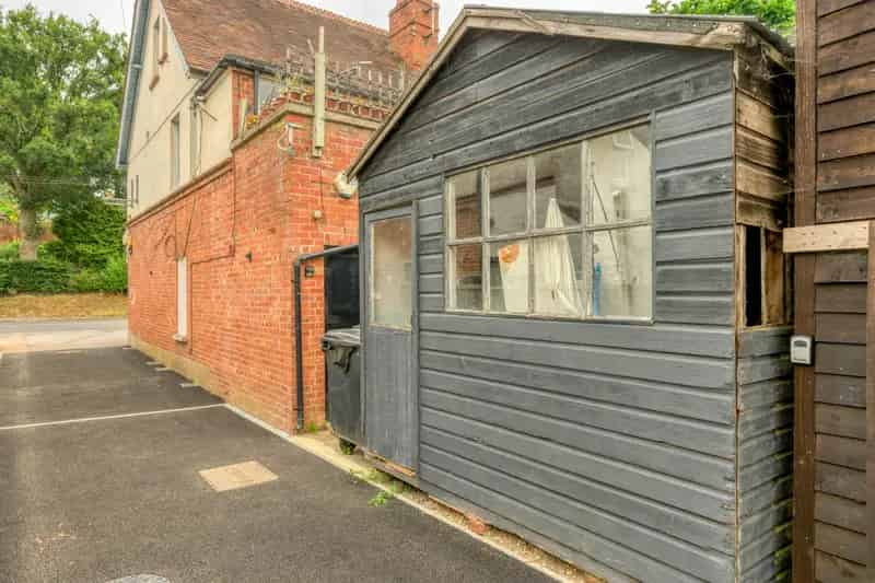 Shop Premises & Business for Sale Sonning Common