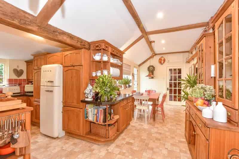 1700s Farmhouse with Annexe, Double Garage and Mature Gardens