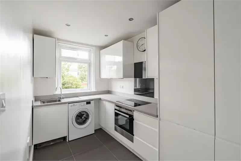 3 Bed Flat Sighthill - Lower Villa with Garden and Parking