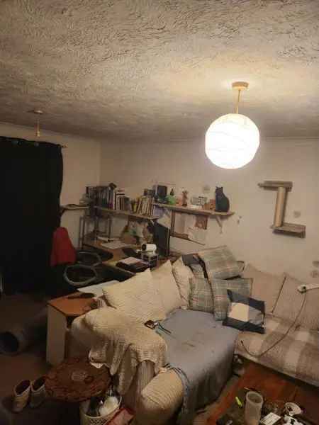 Flat For Rent in Lewes, England