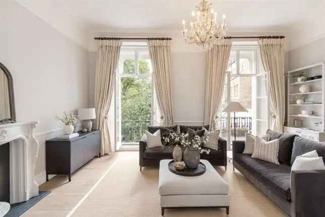 Flat for sale in Onslow Gardens, London SW7