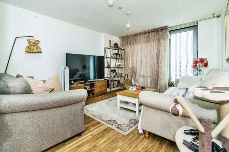 3 Bedroom Flat for Sale Salford M50