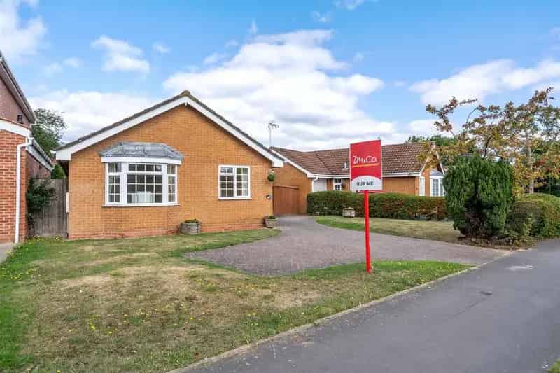2 Bedroom Detached Bungalow Monkspath