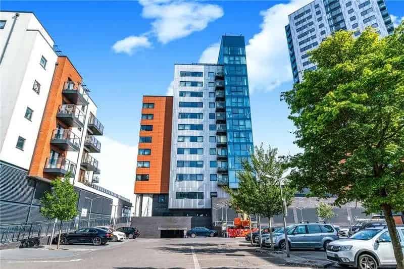 1 Bed Flat for Sale Ocean Village Marina Allocated Parking Gym Concierge