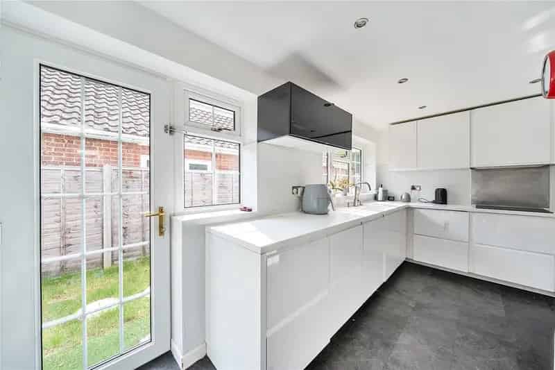 3 Bedroom Detached Bungalow Wokingham