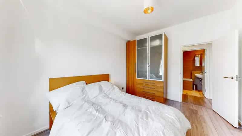 2 Bedroom Apartment Near Brick Lane - Newly Refurbished