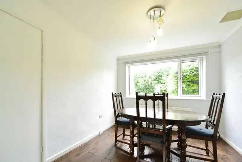 3 Bedroom Semi Detached House for Sale Sheffield S10