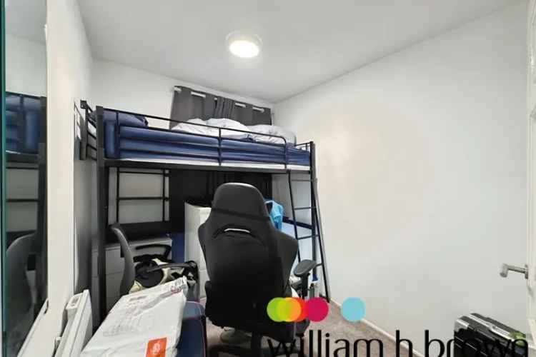 2-Bed Flat Near Parks and Schools Zero Deposit Available