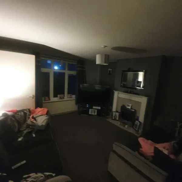 House For Rent in Bradford, England