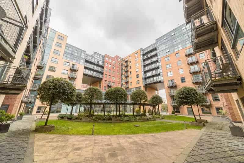 2 Bedroom Apartment City Centre  Furnished Balcony Parking