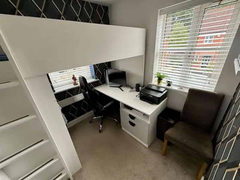 3 Bed House for Sale Near Shirley Station