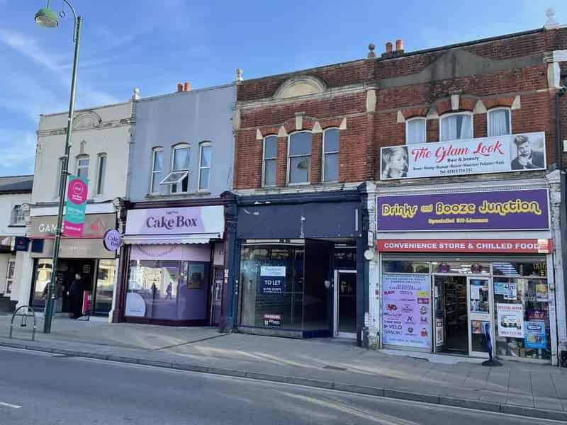Ground Floor Retail Unit with Glazed Frontage and Rear Access