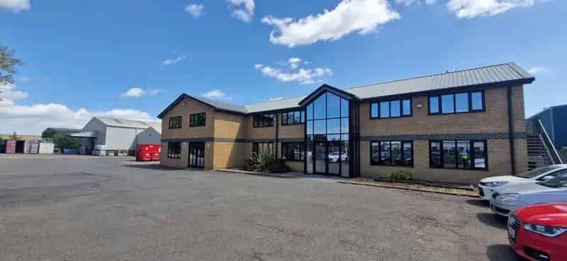 Industrial property For Rent , Lingfield Way, England