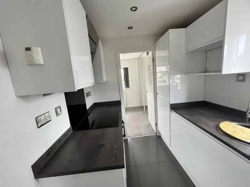 One Bedroom Maisonette in Wellesbourne - Allocated Parking & Garden