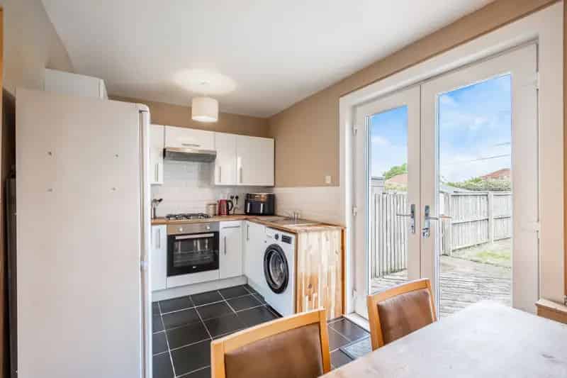 3 Bedroom End-Terraced House in Bannockburn