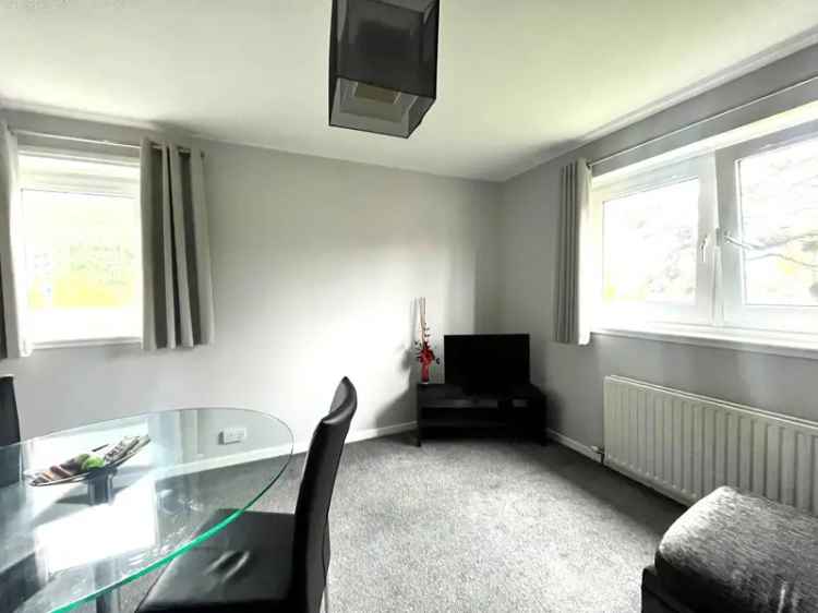 One Bedroom Flat Near Aberdeen University - Furnished