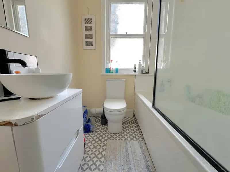 3 Bedroom Flat Kemp Town Brighton Bills Included August 2025