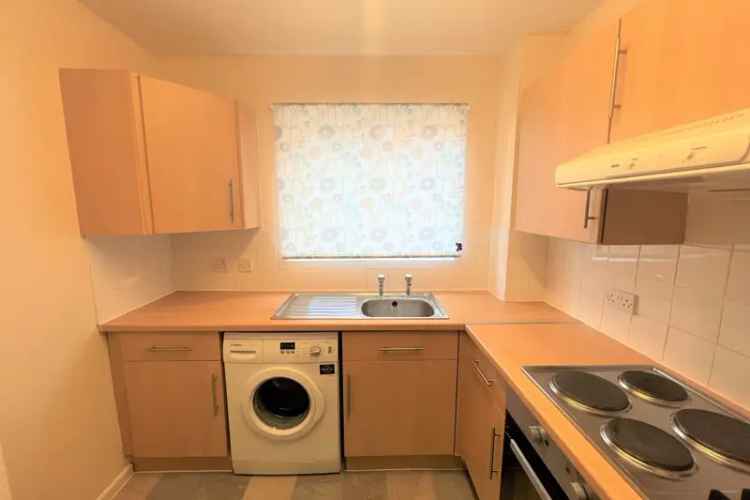 2 Bed House Near BMW Plant Oxford Part Furnished