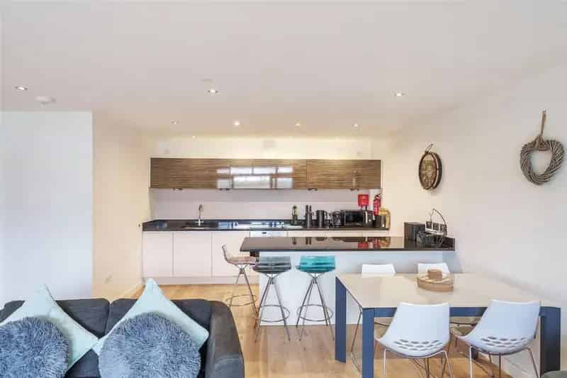 2 Bedroom Apartment for Sale