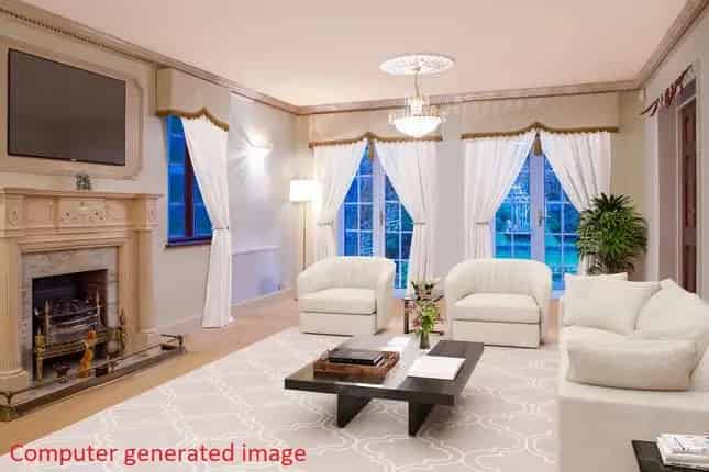 Detached House for Sale in Bush Hill London N21