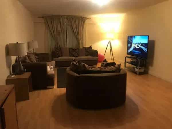 Spacious 3-Bed Flat HendonColindale Wheelchair Accessible Family Home
