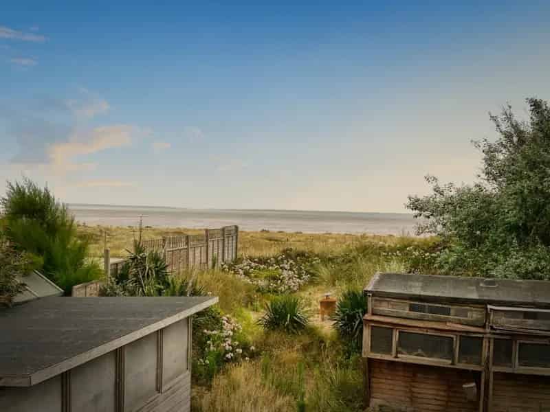3 Bedroom Detached House with Sea Views Greatstone