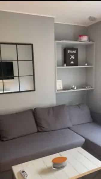 1 Bedroom Flat Near Chelsea Bridge, Kings Road, Sloane Square