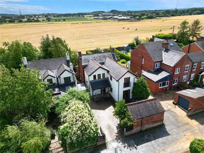 House For Sale , Leeds, England