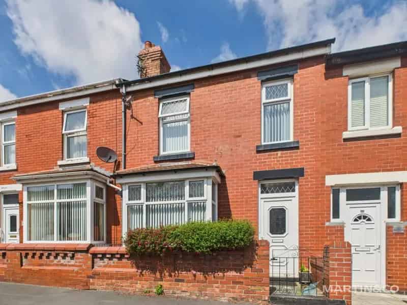 3 Bedroom House For Sale in Layton Blackpool