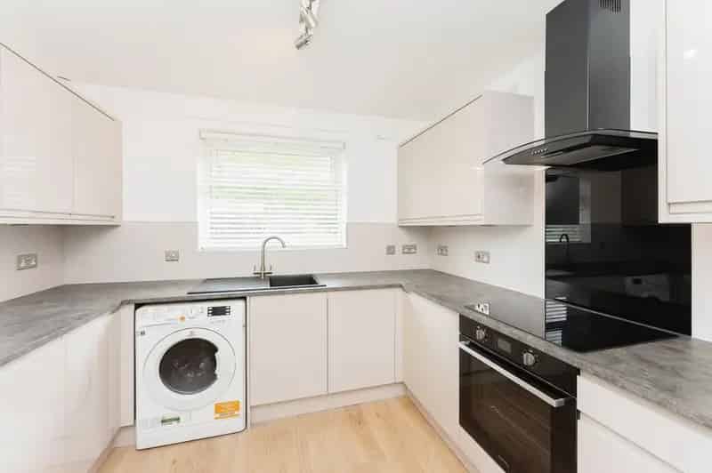 2 Bed Flat to Rent Liverpool Marina Views Parking