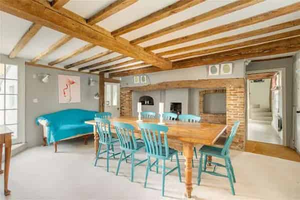 Grade II Listed Cottage Family Home with Annexe