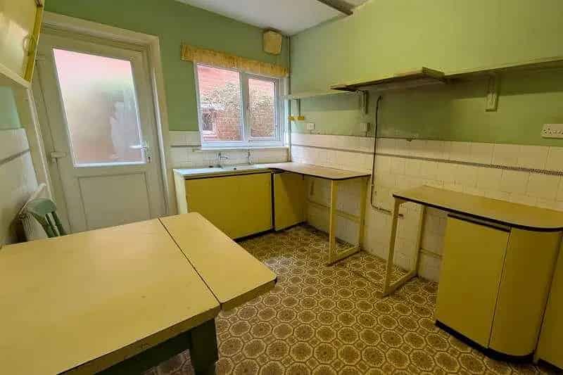 3 Bed Detached House for Sale - Modernisation Project