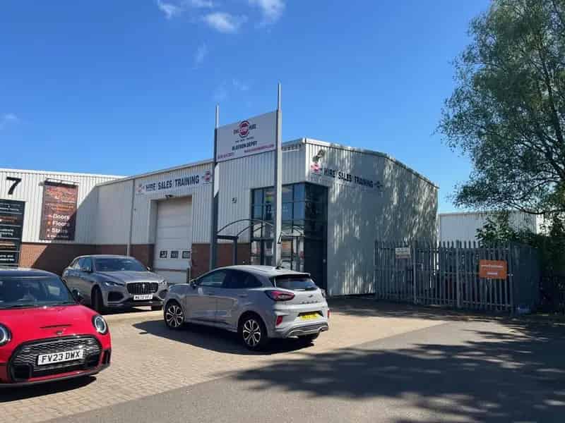 Trade Counter Warehouse Blaydon 2331 sqft Mezzanine
