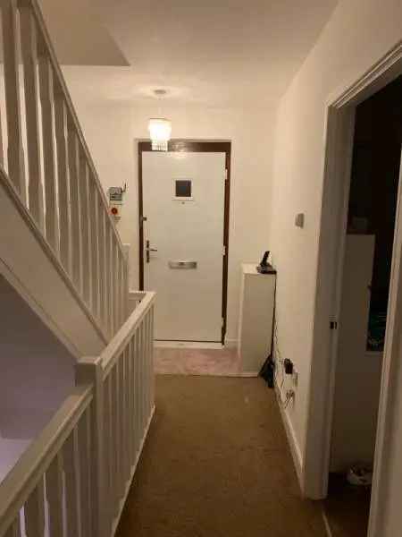 House For Rent in Tandridge, England