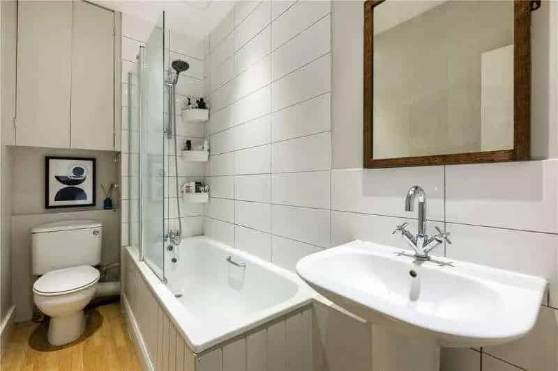 2 bed flat for sale