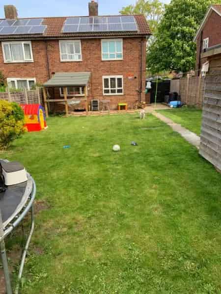 Large 2 Bed End of Terrace Property with Good Sized Garden