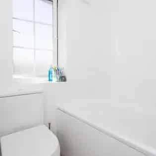5 Bedroom House Near Imperial College White City London