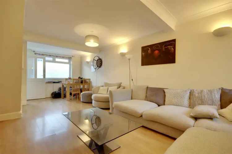 3 Bedroom Terraced House to Rent Guildford Road