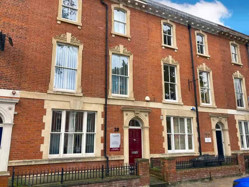 High Quality Offices in Central Cardiff 2180 sq ft