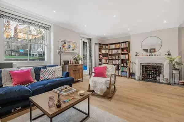 2 Bed Apartment with Private Garden Belsize Park NW3