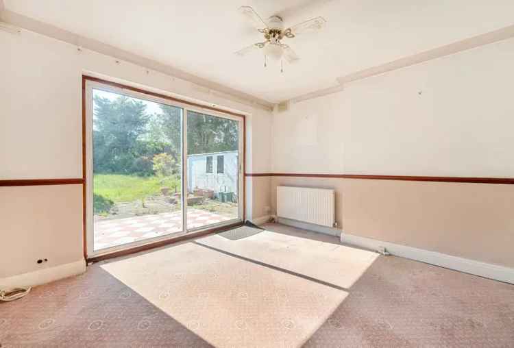 2 Bedroom Bungalow For Sale Near Banstead Village