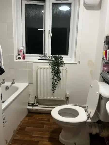 2 Bedroom Flat near Beach and Brighton