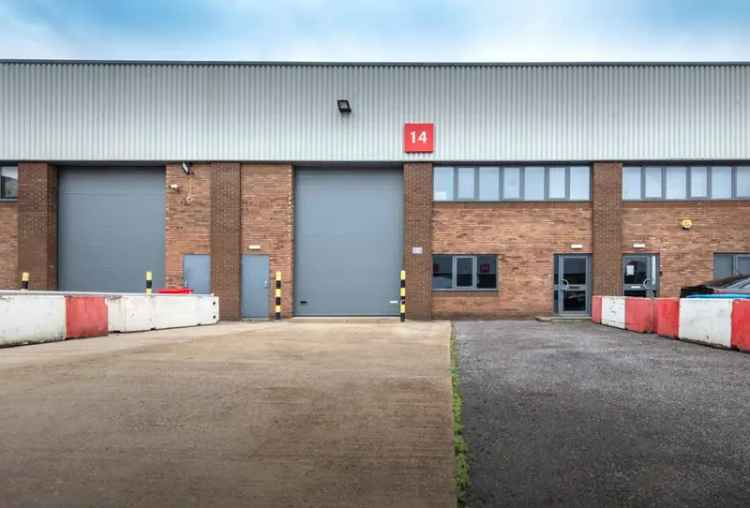 Warehouse Unit For Lease Greenford Central 2610 sq ft