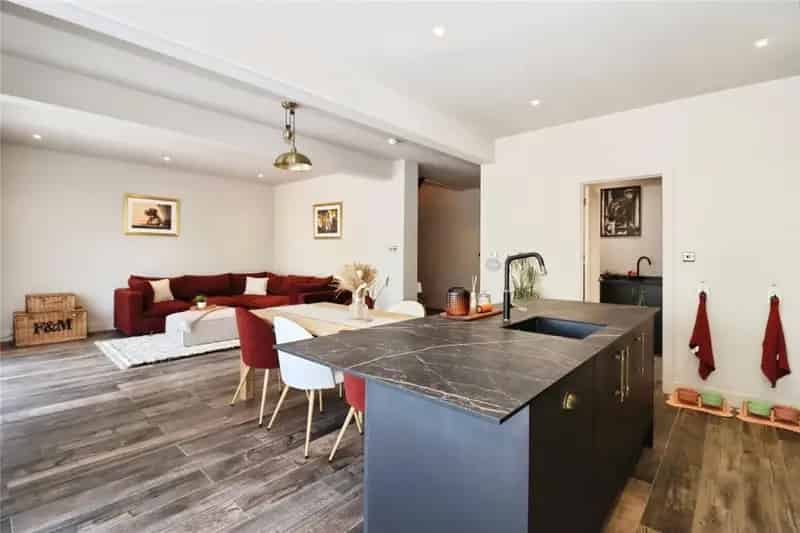 4 Bedroom Detached House for Sale in Bristol