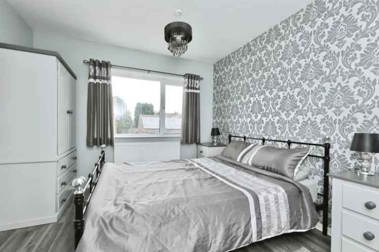 Spacious 4-Bedroom Family Home with En-Suite and Off-Road Parking