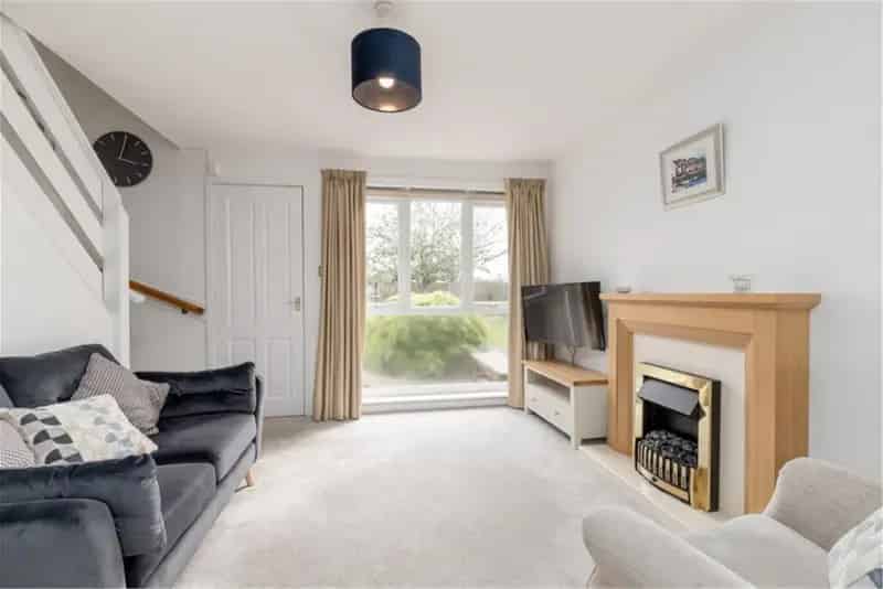 2 Bed Semi Detached House Corstorphine