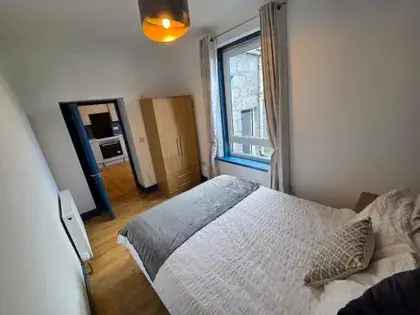 1 Bedroom Flat 63m² Aberdeen Furnished Top Floor
